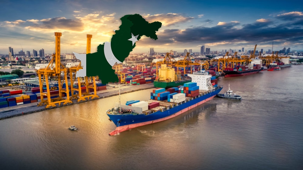 Container ship at port with Pakistan map — global exports from Pakistan